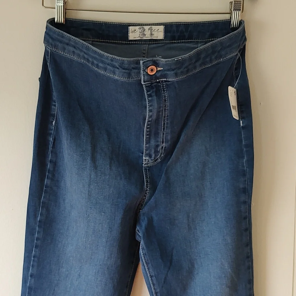🔥HP🔥Free People Just Float On Flare Bell Bottom Jeans Vintage Inspired Size 31 - Picture 4 of 8